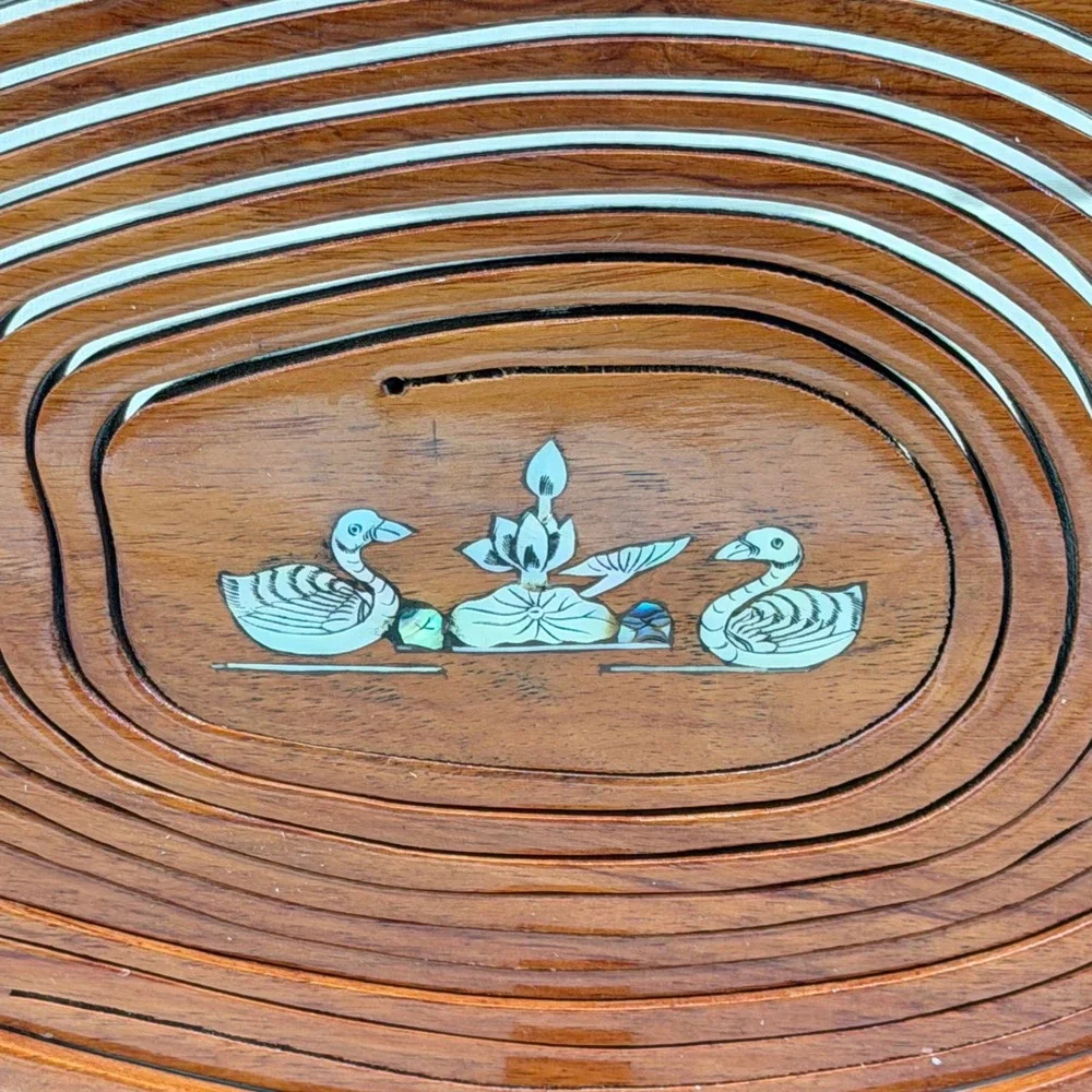 Vintage Wooden Duck Trivet French Country‎ Kitchen Decor Inlay Mother of Pearl - Picture 3 of 8